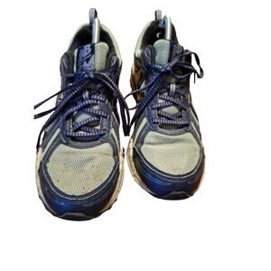 Men's tennis shoes size 9 1/2 navy New Blance